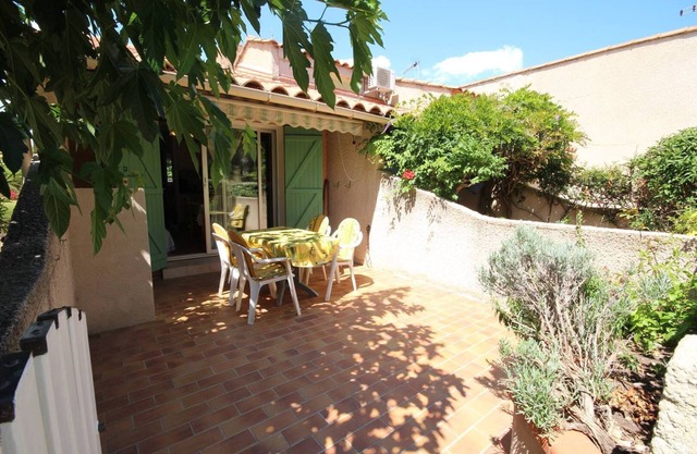 Nice house south exposed in the secured residence MAS DE PLAGE 1, for 3/4 persons, only at 250m.