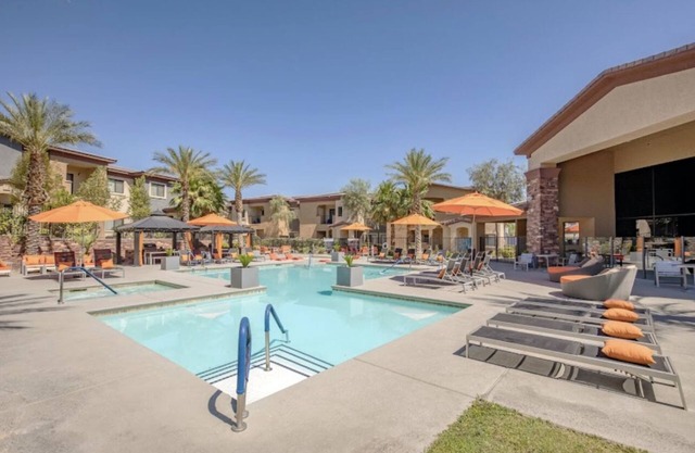 Nice luxury 2 bed 2 bath appartment