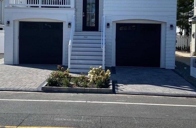 Nice single family home close to the beach located in Beach Haven Gardens.