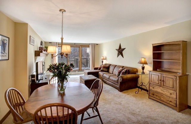 Nicely decorated Ski on/ski off right from your door Sunrise L3