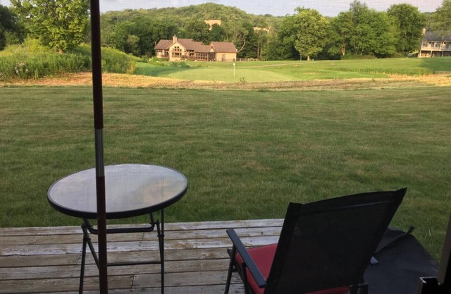 Nicely updated 1 bed-2 bath townhouse in a great location and a beautiful view!