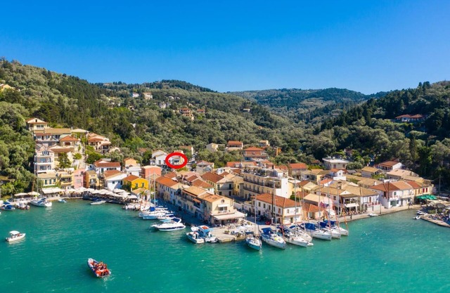 Niki Studio Tria - One Bedroom Apartment, Sleeps 4