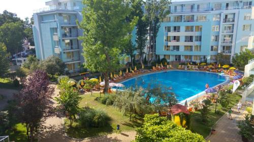 Niko Apartments