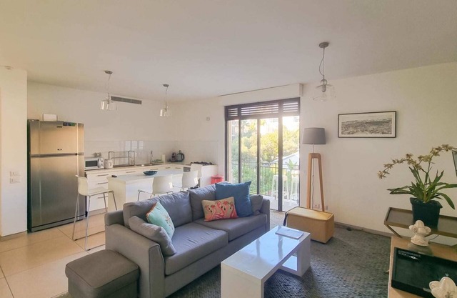 Nitsana Cachemire in Tel Aviv-Yafo