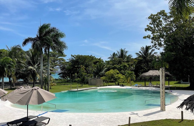 NizaoBeachLodge+SeaView+Cozy+3Br-8Px-4Bds-FrontBeach-WiFi-BBQ