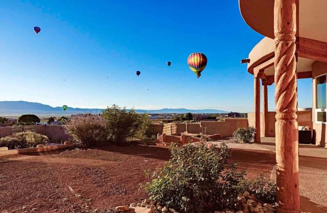 NM Home w/Mountain Views + Sunrise