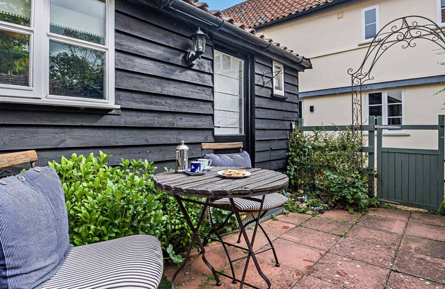 No.36 Debenham - One Bedroom House, Sleeps 2