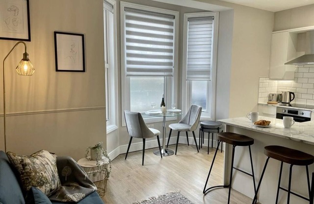 No 73 Elegance by condokeeper