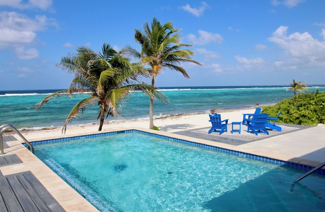 NO BIG TING - Beautiful Oceanfront Beach House, Snorkel Paradise w/Private Pool