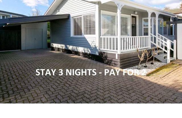 *No Service Fee * Across the Lake - Walk to Town