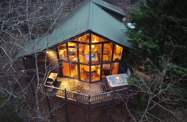 No Stress At All | Peaceful Mountain Getaway Near Alpine Helen