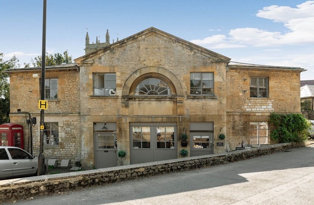 No4 The Old Coach House is a luxurious retreat in scenic Blockley