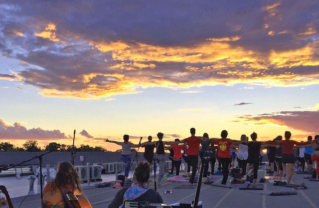 Nob Hill’s Most Luxurious Apartment Community!