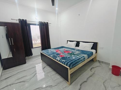 Non AC Room Near IIM College