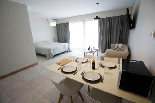 NORDELTA- Departamento con Terraza Privada, Cochera Cubierta, Gym y Piscina