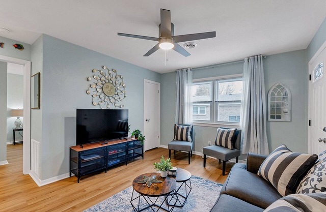 Norfolk 2BR Gem WiFi Laundry Dogs Welcome