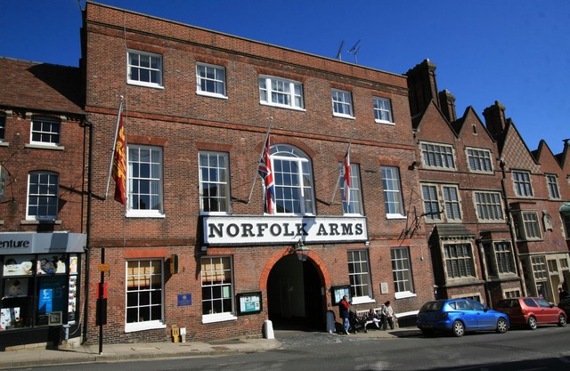 Norfolk Arms Hotel