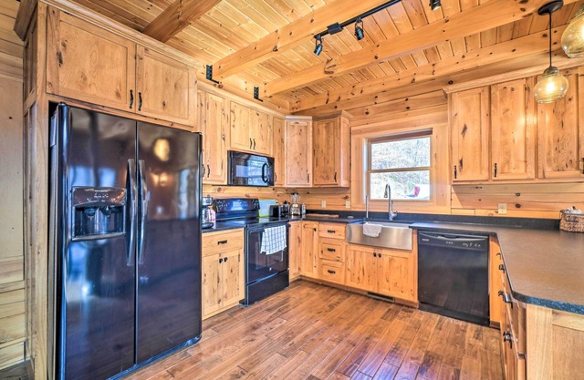 Norris Lake Vacation Rental w/Boat Slip