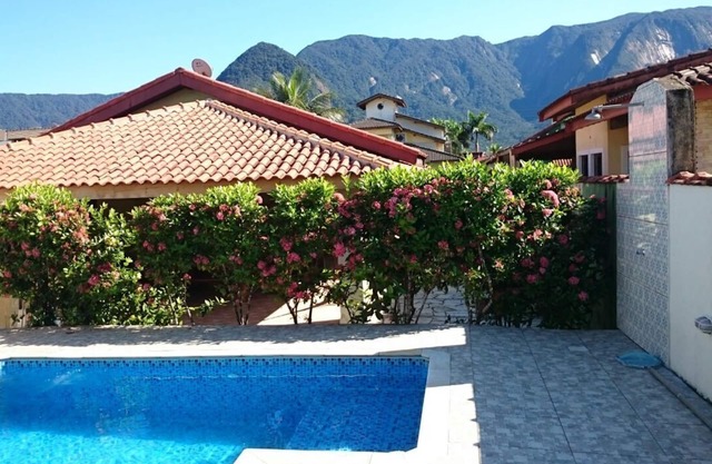 North coast, quick access to the most beautiful beaches. Boraceia, Juréia, .
