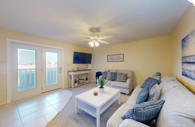 North Ocean City bayside condo with first floor convenience