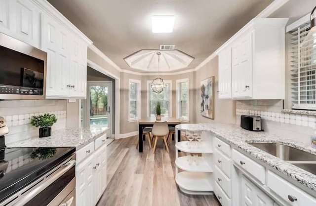 North Richland Hills Resort - 3 BR & Pool!