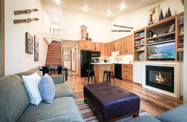 Northstar Ski-In/Ski-Out Renovated 2BR Hidden Gem at Truckee Lake Tahoe