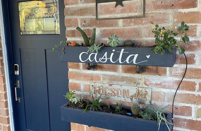 Northwest-side Cozy Casita