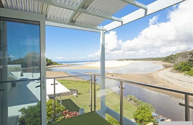 Sand Sea Sawtell 