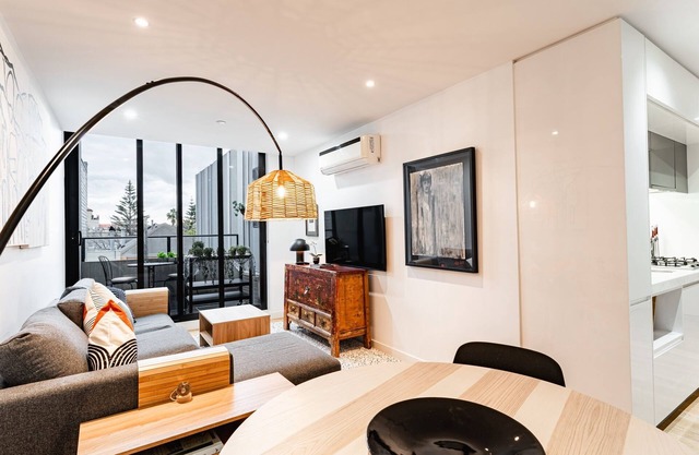 "Nott's Nook"- 1-Bed with Rooftop Views