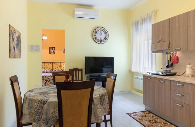 Notti di Stelle - "Indiana Jones" Apartment Over The Bay With Big Wooded Garden