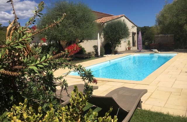 nPrivate villa and large pool 08 mn from Porto Vecchio and marvellous beachesn