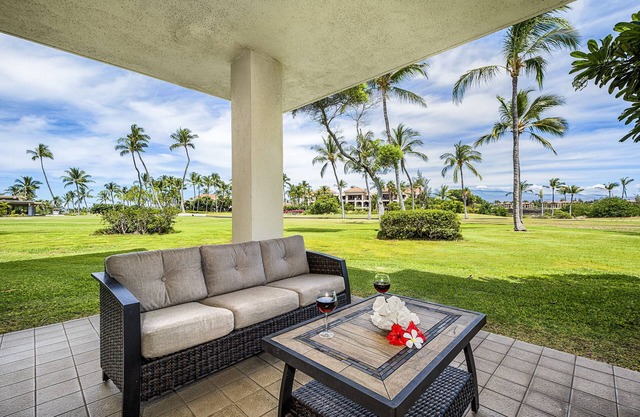 nPrivate, Walk to Beach, Golf, Shopping and Restaurants!