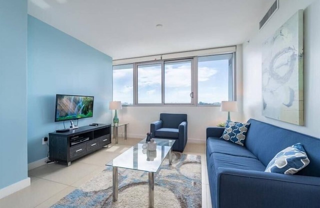 nr UCSD/La Jolla 1BR| Mins from Shops & Dining