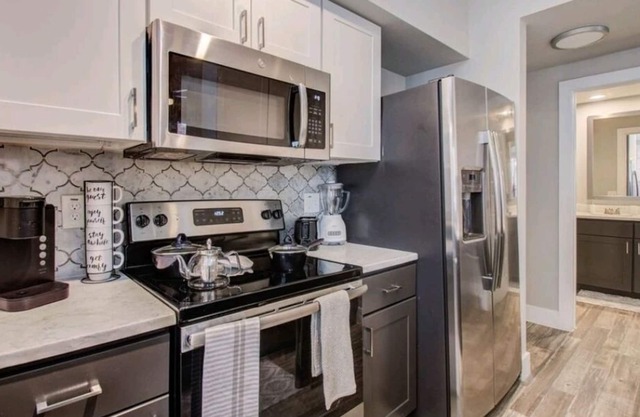 NRG/ Med-Center Cozy Villa w/ Free Wi-Fi & Parking