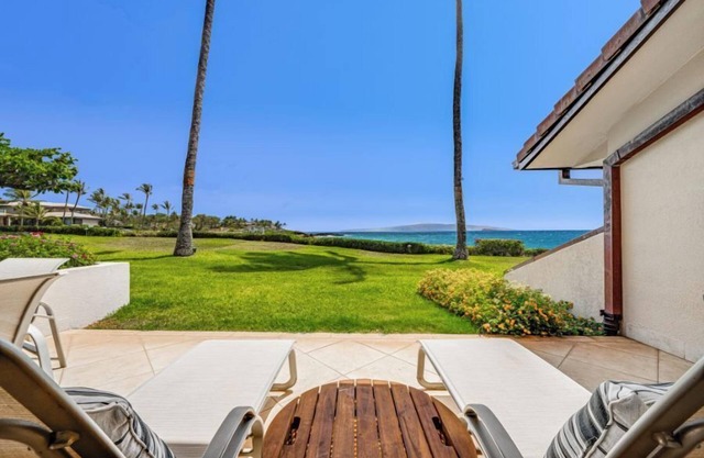 nStunning Oceanfront Condo With New Central AC System-Makena Surf Resort #F-102