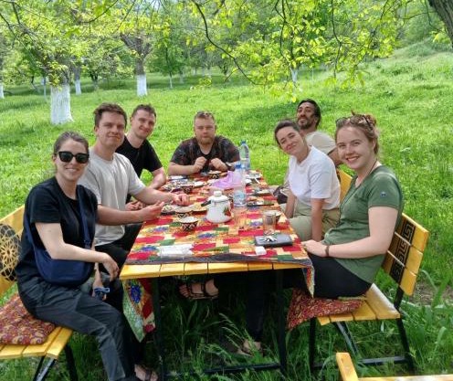 NURATAU MOUNTAIN GUESTHOUSE Shiringul