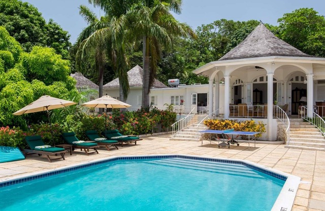Nutmeg Villa 