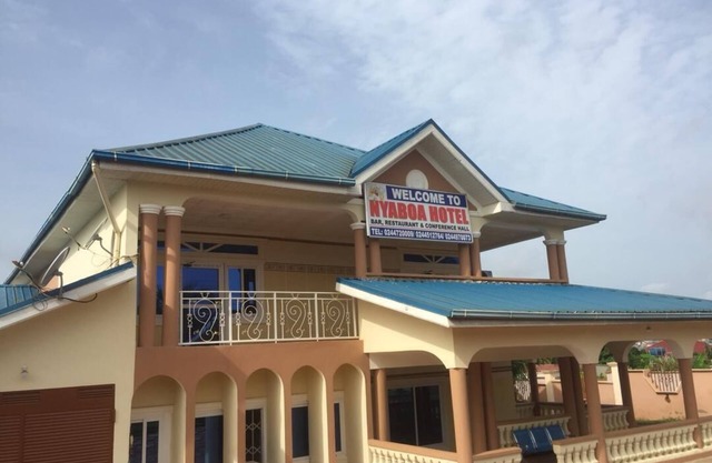 Nyaboa Hotel