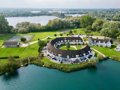 Nyhavn Lakeside Cottage