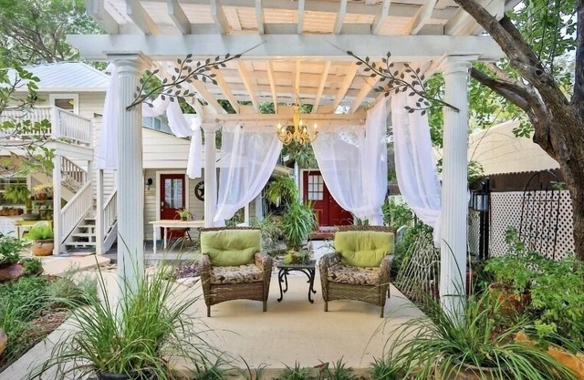 O'Casey's Boutique Inn