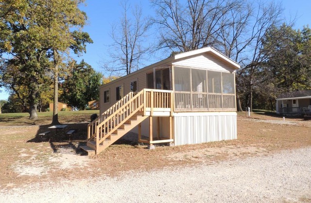 O'Connell's Yogi Bear Screened Park Model 16