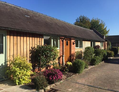 Oak Barn