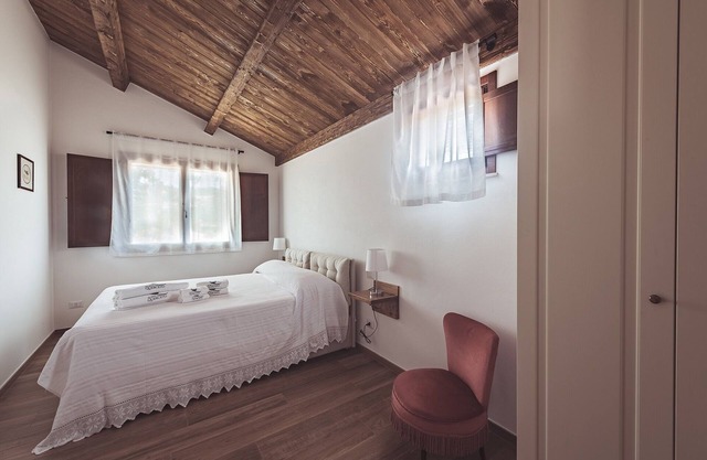 OAK FARMHOUSE - POPLAR APARTMENT
