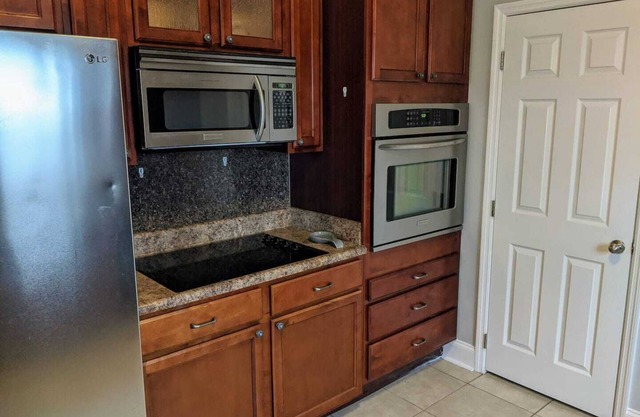 Oak Terrace with access to the Hiwassee River