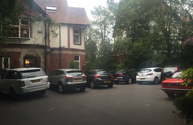 Oakfield Lodge Guest House Stockport