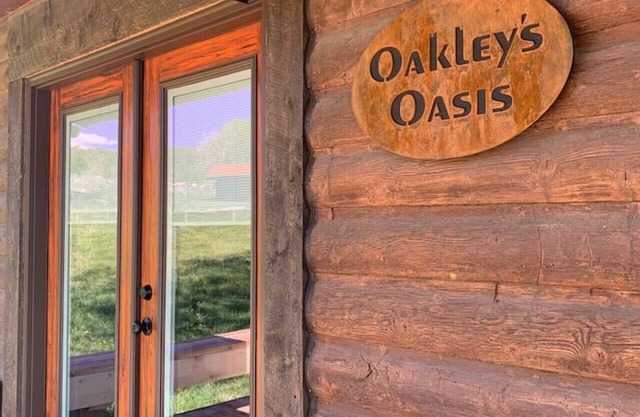 Oakley's Oasis - Honeymoon Suite