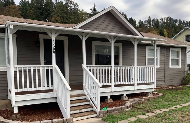 Oakridge Union Cog House 3Brdm in best location near brewery and Trails