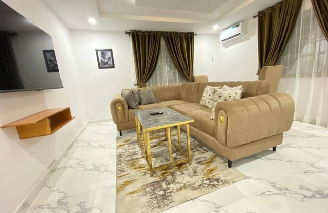 OAO | 1 Bed Modern Apartment (Mokola, Ibadan)