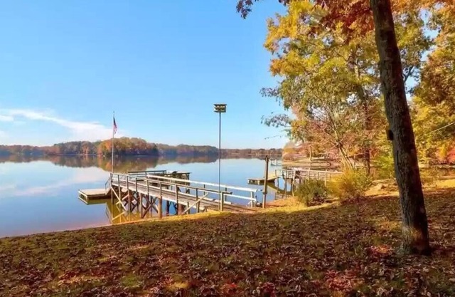 Oar House - Lakefront, Pier, Boat Ramp & Fire Pit