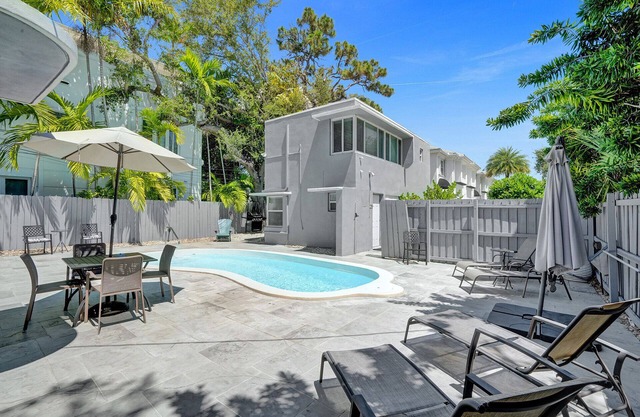 Oasis by Las Olas LUX get away